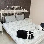 Mikaela 3*