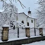Mikaela Guest house 3*