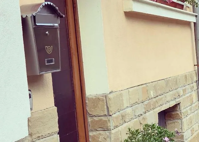 Mikaela 招待所 加布罗沃